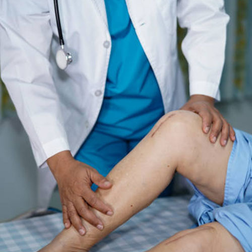 joint replacement surgeon vijayawada